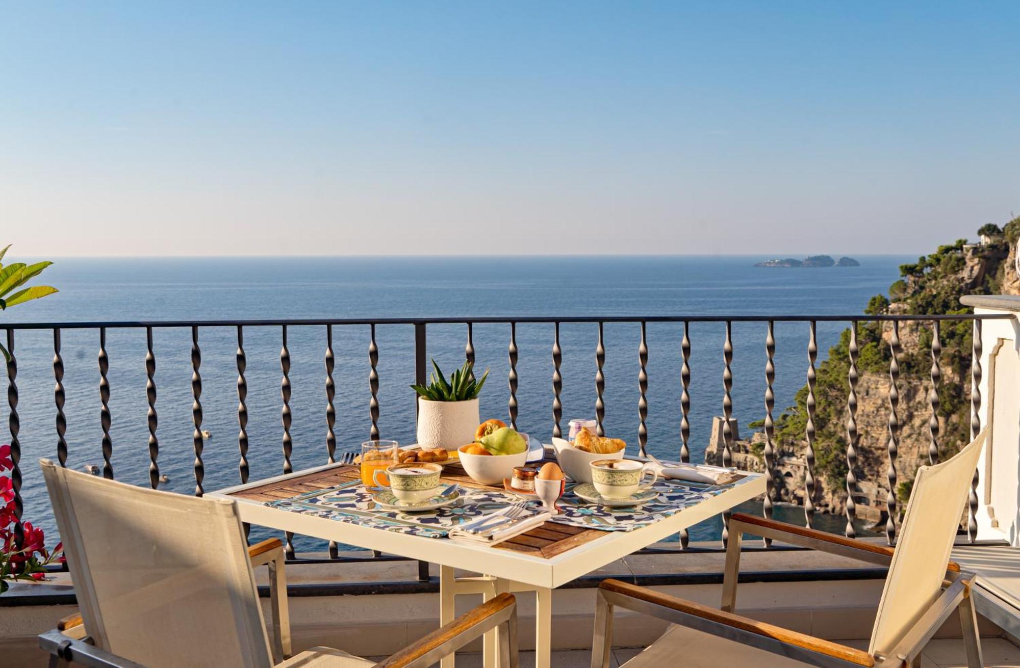 Hotel Punta Regina Позитано Екстериор снимка